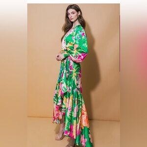 Flying tomato HI-LO DRESS